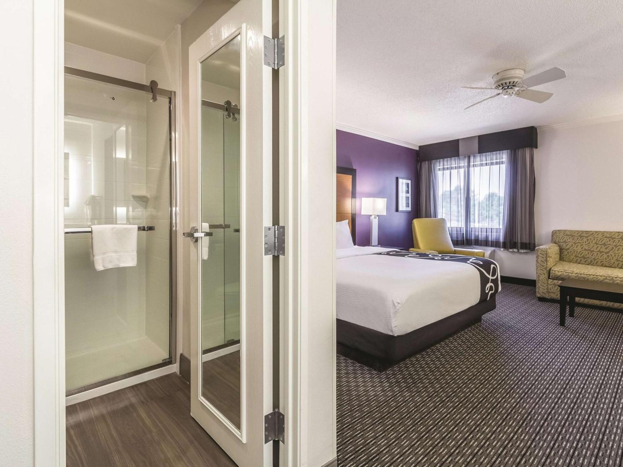 Executive King Room,1281942463:JPEG