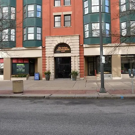 Frontdesk Osborn Apts Downtown Cleveland-2