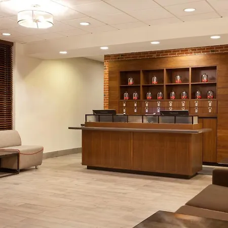 Four Points By Sheraton Cleveland Airport-3