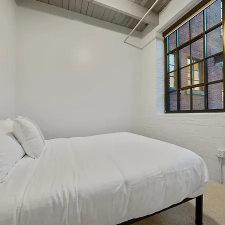 Industrial Loft Apartments In The Beautiful Superior Building Minutes From Firstenergy Stadium 220-3