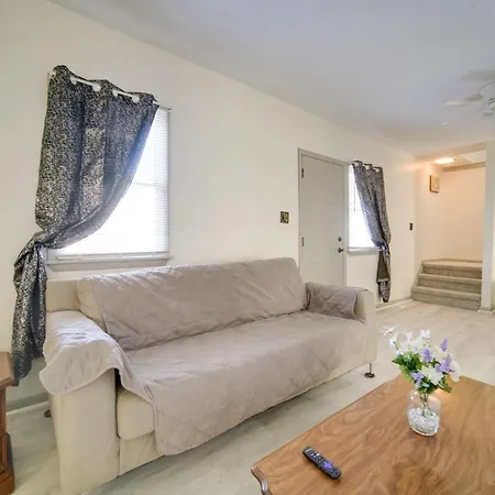 Cozy Cleveland Vacation Rental 4 Mi To Downtown!-3