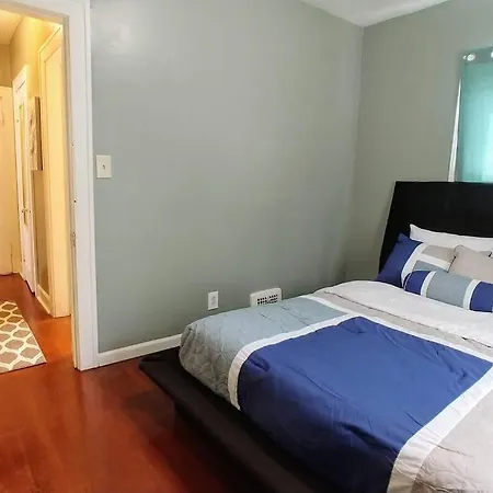 The House Hotels - Stickney Lower - Cozy Old Brooklyn Apartment-3