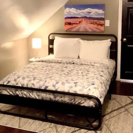 The House Hotels - Storer #2 - Comfortable 6 Beds!!! Whole House-3