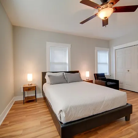 3 Mi To Dtwn: Walkable Apt In Cleveland!-2