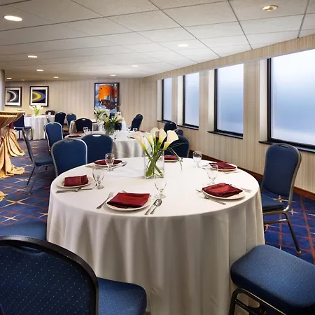 Sheraton Cleveland Airport Hotel-2